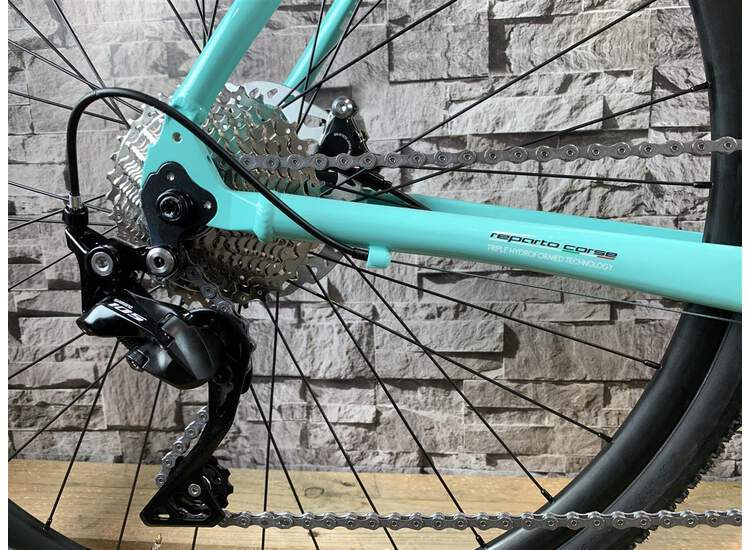 Bianchi Impulso Allroad - 105 11sp Hydr Brake Drop Flare Handlebar - Model 2018 1d - Ck16 Glossy 63
