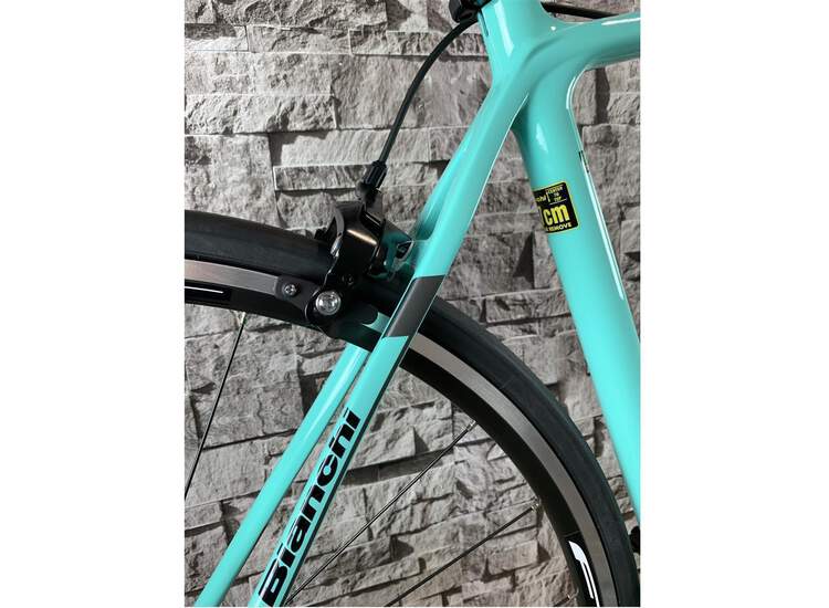 Bianchi Intenso - Shimano 105 11sp Compact - 2019 44 2a - Ck16 / Noire Full Glossy