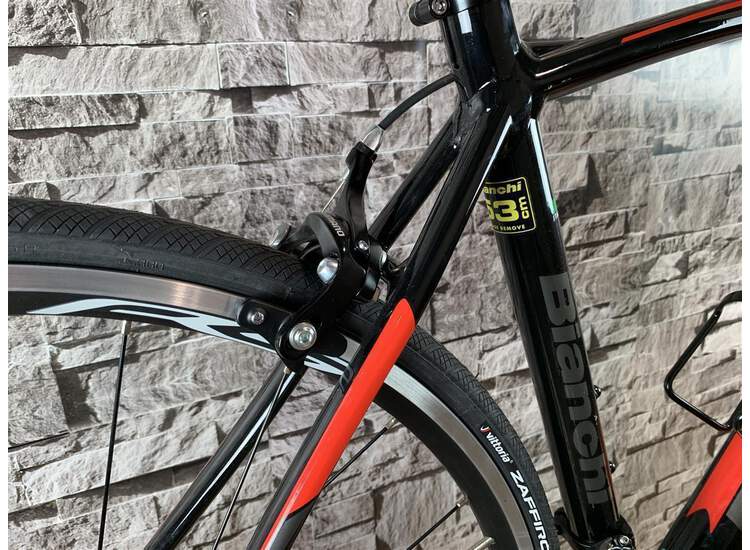 Bianchi Via Nirone 7 - Shimano 105 11sp Compact - 2019 55 Black / Red-graphite Full Glossy