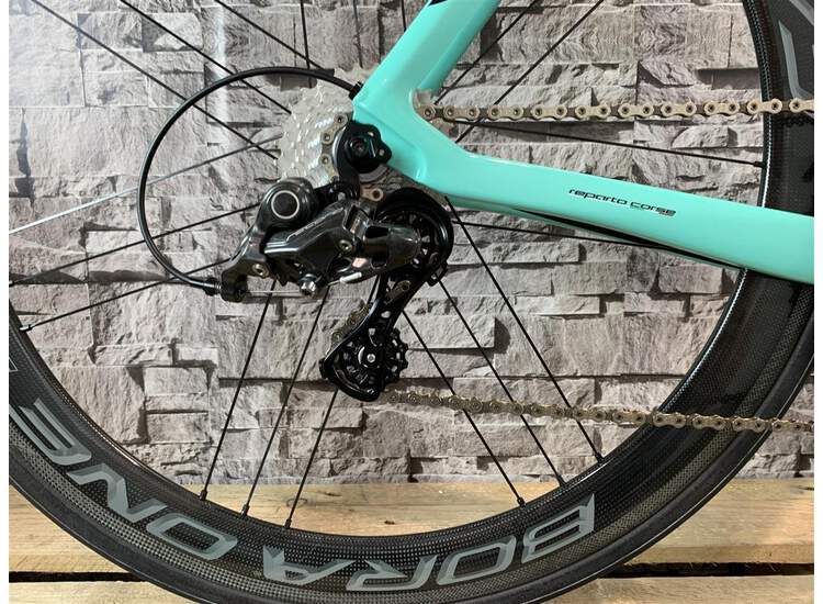 Bianchi Rennrad Oltre XR4 - Campagnolo Record 12S - 2019 Racing Edition