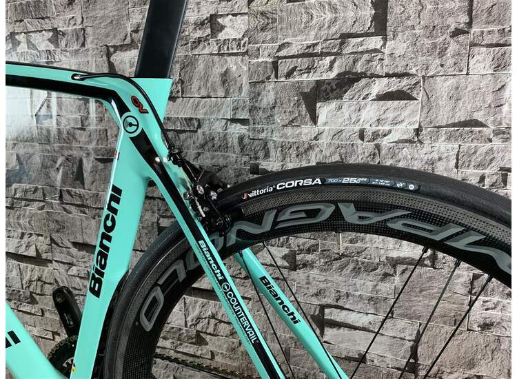 Bianchi Rennrad Oltre XR4 - Campagnolo Record 12S - 2019 Racing Edition