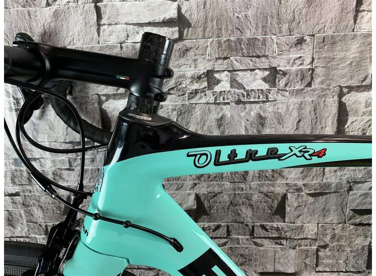 Bianchi Rennrad Oltre XR4 - Campagnolo Record 12S - 2019 Racing Edition