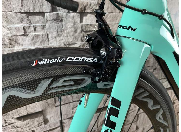 Bianchi Rennrad Oltre XR4 - Campagnolo Record 12S - 2019 Racing Edition