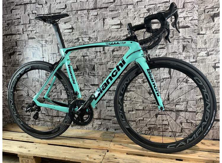 Bianchi Rennrad Oltre XR4 - Campagnolo Record 12S - 2019 Racing Edition