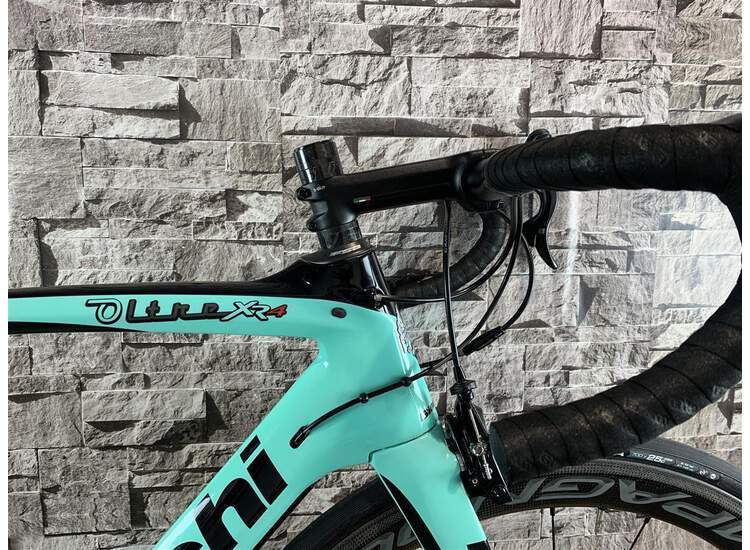 Bianchi Rennrad Oltre XR4 - Campagnolo Record 12S - 2019 Racing Edition