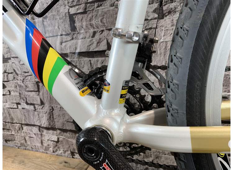 Oetzi Wc Ltd. Edition Julien Absalon