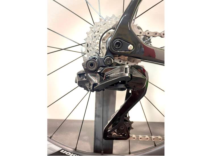 Bianchi Road Bike SPECIALISSIMA DISC Shimano Dura Ace-Di2 12sp - 2022