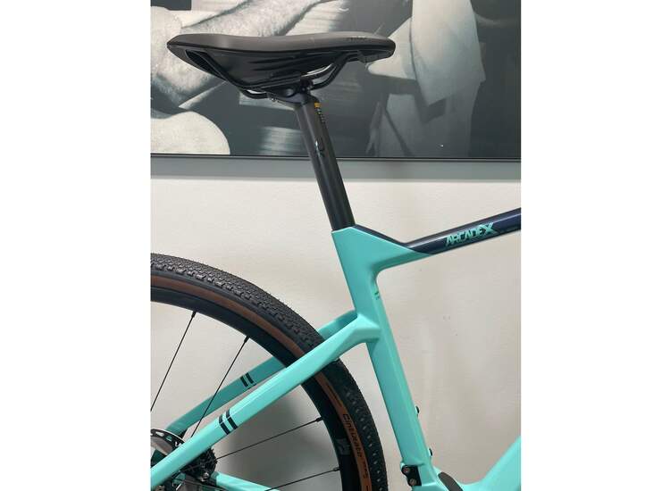 Bianchi ARCADEX CARBON ALL ROAD DISC Shimano GRX 812 1x11sp  - 2023 GX: CK16/Blue notes Full Glossy XL