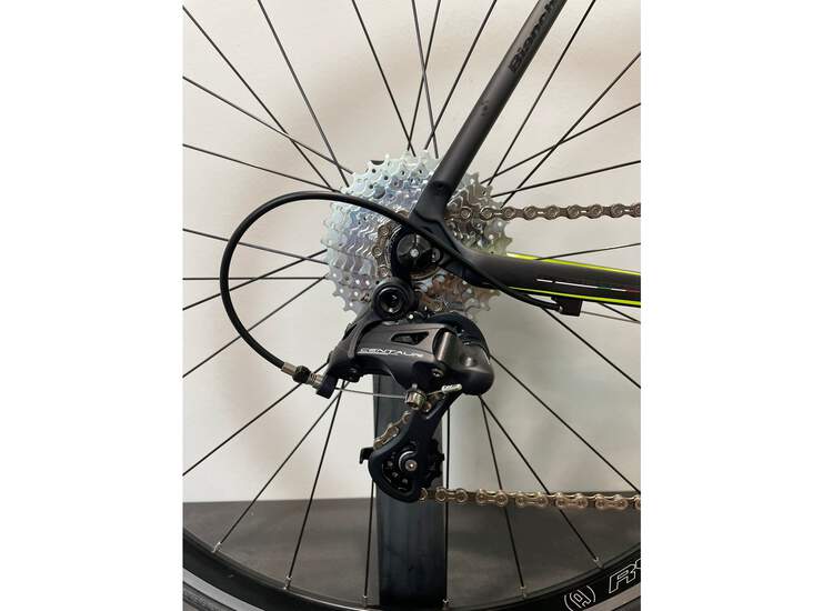 Bianchi Infinito CV - Campagnolo Potenza 11sp Compact - 2019 8P - Pearl White/CK16 Glossy 59