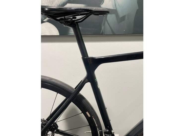 Bianchi Road Bike SPRINT DISC Shimano 105 11sp - 2023 SW: Black/Graphite Glossy 55