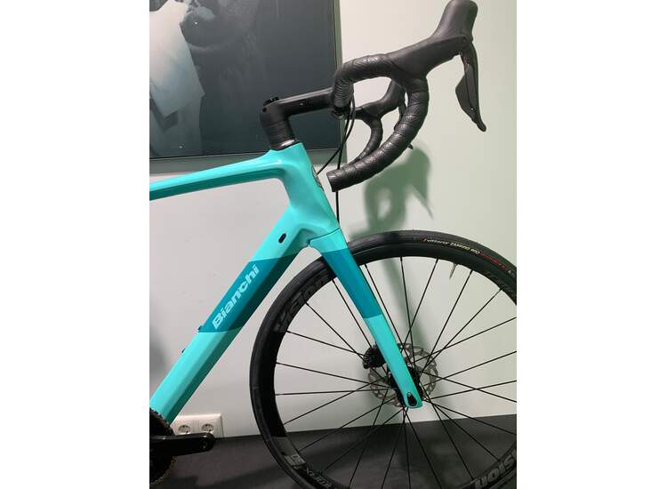 Bianchi Road Bike INFINITO CV DISC Shimano Di2 12sp - 2023