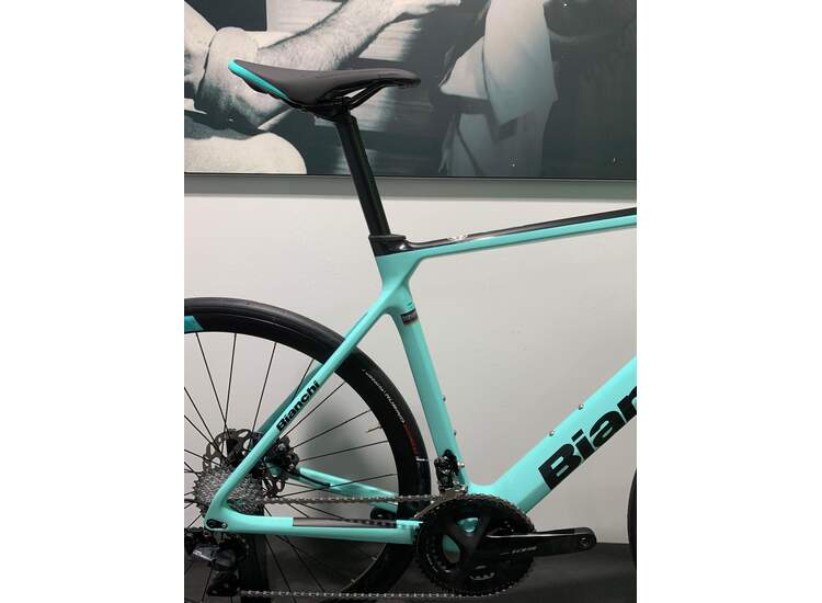 Bianchi Rennrad INFINITO XE DISC Shimano 105 11sp - 2023 5K 47