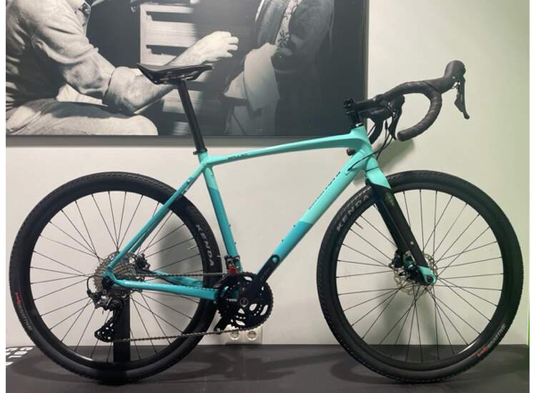 Bianchi IMPULSO ALLROAD DISC Shimano GRX 600 11sp - 35mm tyre, flare drop bar - 2023 IP: CK16/tone on tone glossy 50