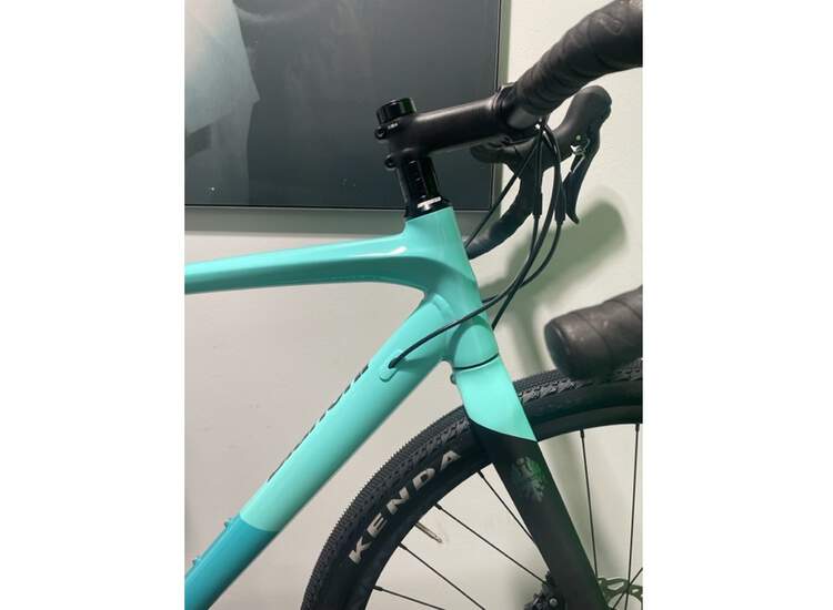 Bianchi IMPULSO ALLROAD DISC Shimano GRX 600 11sp - 35mm tyre, flare drop bar - 2023 IP: CK16/tone on tone glossy 53