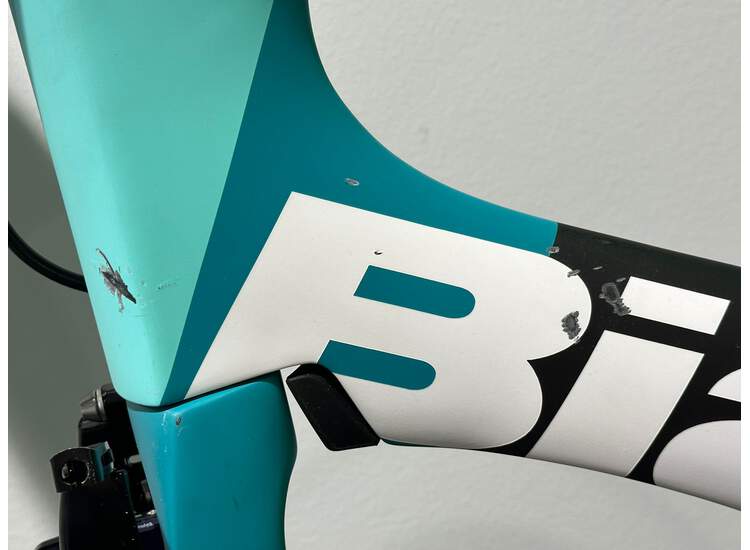 Bianchi AQUILA CV Time Trial Carbon - FRAMESET - 2023 XC L (Paint damage)