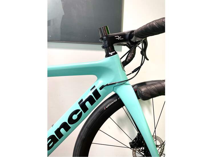 Bianchi Road Bike ARIA DISC CHORUS 2023 5K: CELESTE CK16/BLACK GLOSSY
