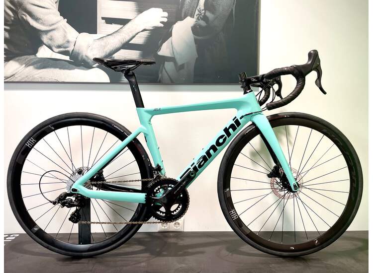 Bianchi V�lo ARIA DISC CHORUS 2023 5K: CELESTE CK16/BLACK GLOSSY