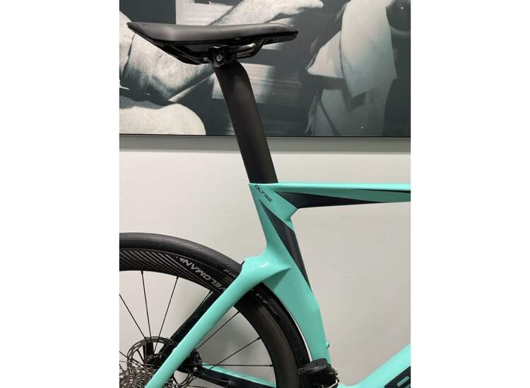 Bianchi Rennrad OLTRE RC Sram Red eTap AXS disc 12sp - 2023 XD: CK16 / Graphite Full Glossy 59