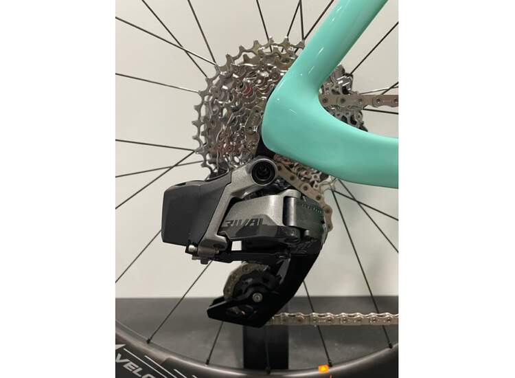 Bianchi Road Bike OLTRE Rival eTap AXS disc 12sp - 2023 XD 59