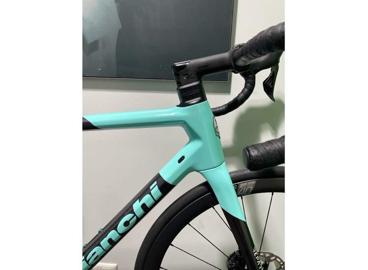 Bianchi SPECIALISSIMA Ultegra Di2 12sp - 2023