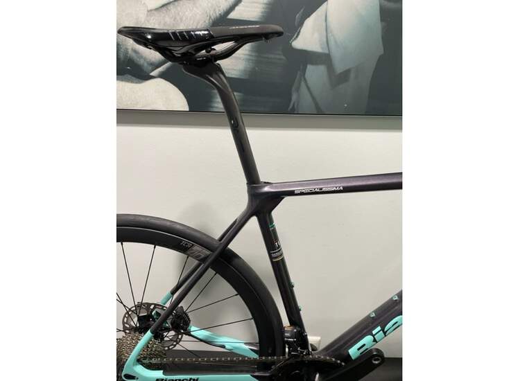 Bianchi SPECIALISSIMA Ultegra Di2 12sp - 2023