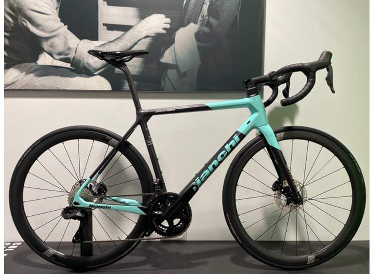 Bianchi SPECIALISSIMA Ultegra Di2 12sp - 2023