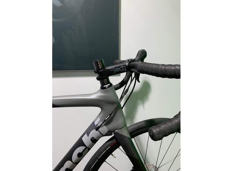 Bianch Oltre XR3 DISC. Shimano 105 11s XB 55