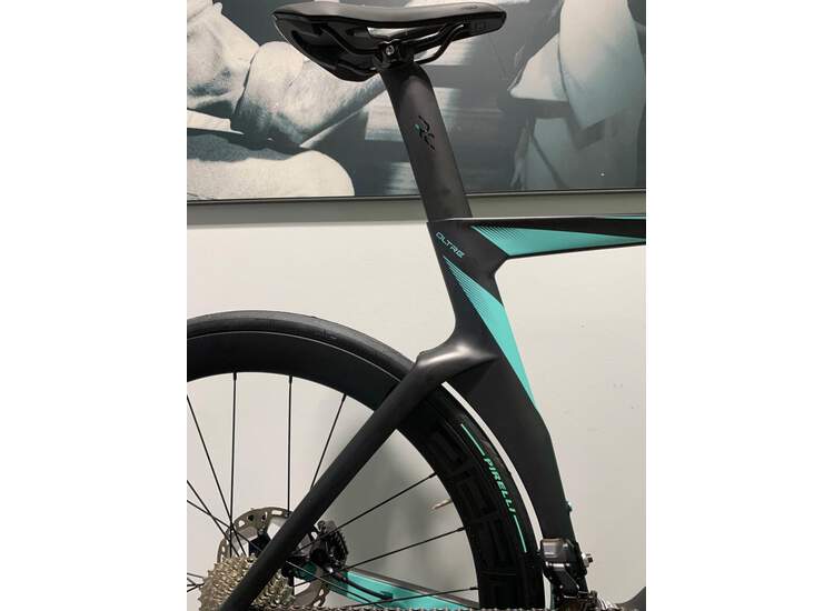 Bianchi V�lo Route OLTRE PRO ULTEGRA DI2 12SP - 2023 XJ 55
