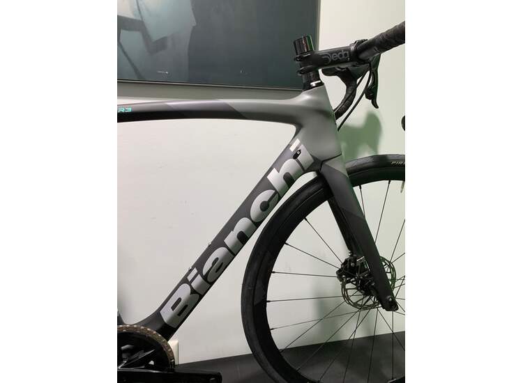 Bianchi Rennrad Oltre XR3 Disc Sram Rival AXS Carbon - 2023