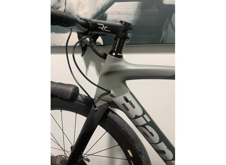 Bianchi Road Bike OLTRE XR3 DISC Shimano Ultegra 12sp Di2 - 2023 XB 55