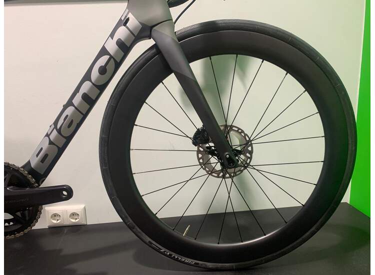 Bianchi Road Bike OLTRE XR3 DISC Shimano Ultegra 12sp Di2 - 2023 XB 57