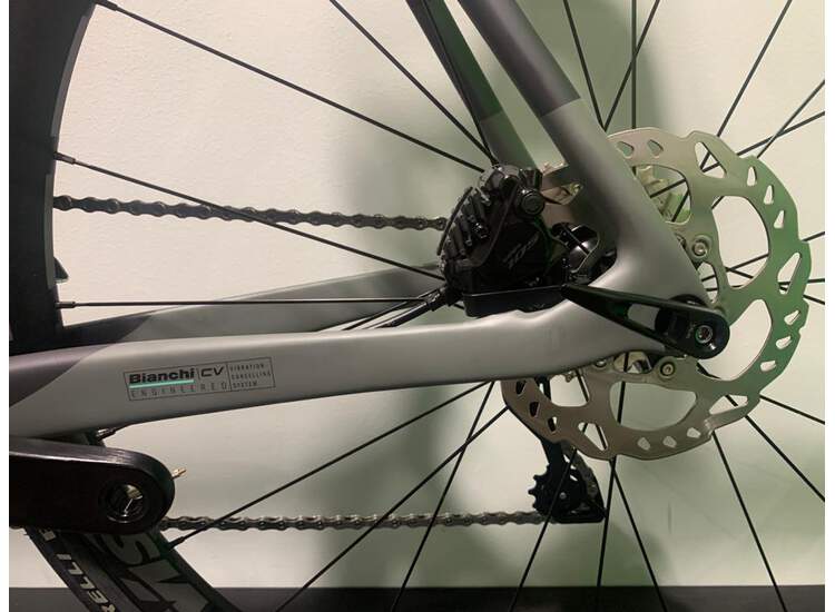 Bianchi OLTRE XR3 DISC Shimano Ultegra 12sp Di2 - 2023 XB 57