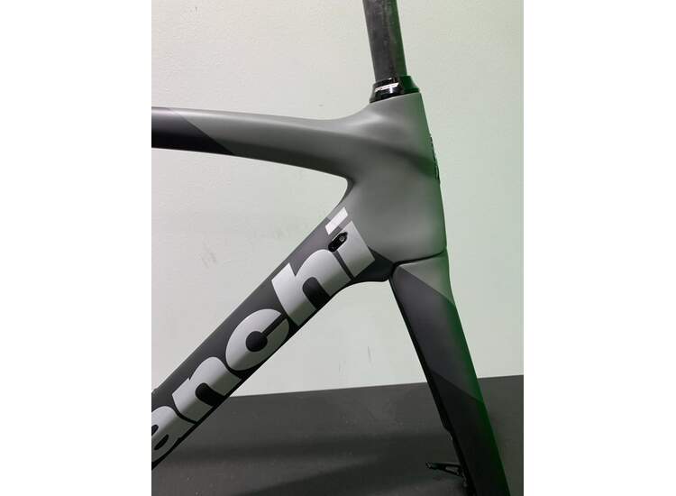 Bianchi OLTRE XR3 FRAME SET XB 57