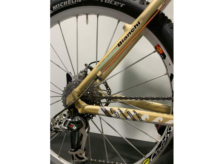 Bianchi Oetzi WC Ltd. Edition Julien Absalon 48 cm