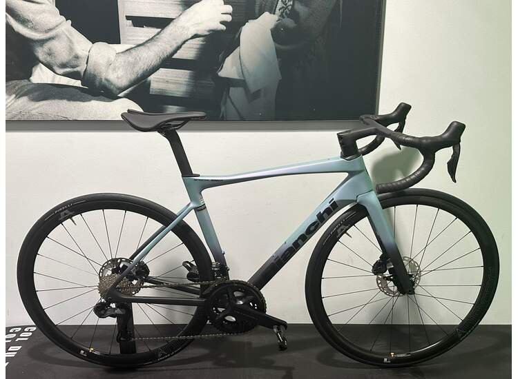 Bianchi Road Bike SPECIALISSIMA PRO ULTEGRA DI2 12SP - 2025 MV 55