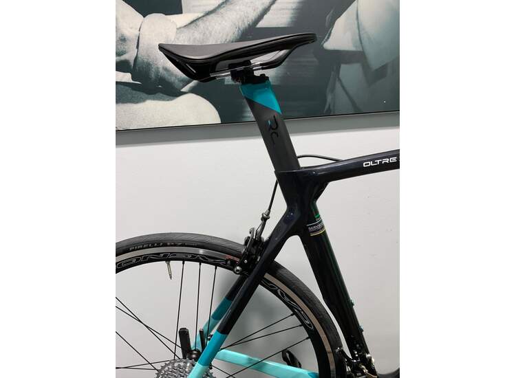 Bianchi Rennrad OLTRE XR4 Campagnolo Chorus 12SP