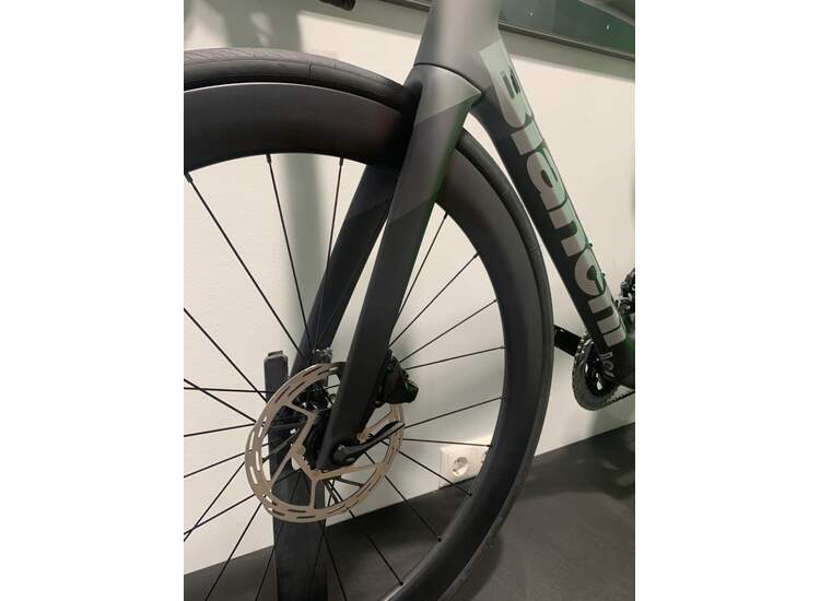 Bianchi Oltre XR4 Disc. Sram Rival AXS Carbon - 2023