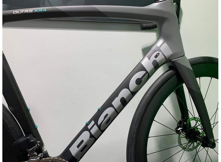 Bianchi Oltre XR4 Disc. Sram Rival AXS Carbon - 2023