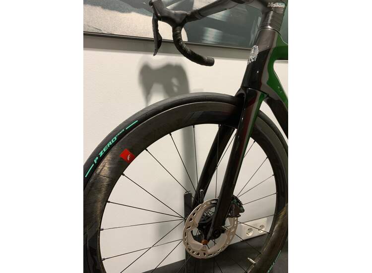 Bianchi OLTRE XR4 Disc- Ultegra Di2 11Sp Airbeat