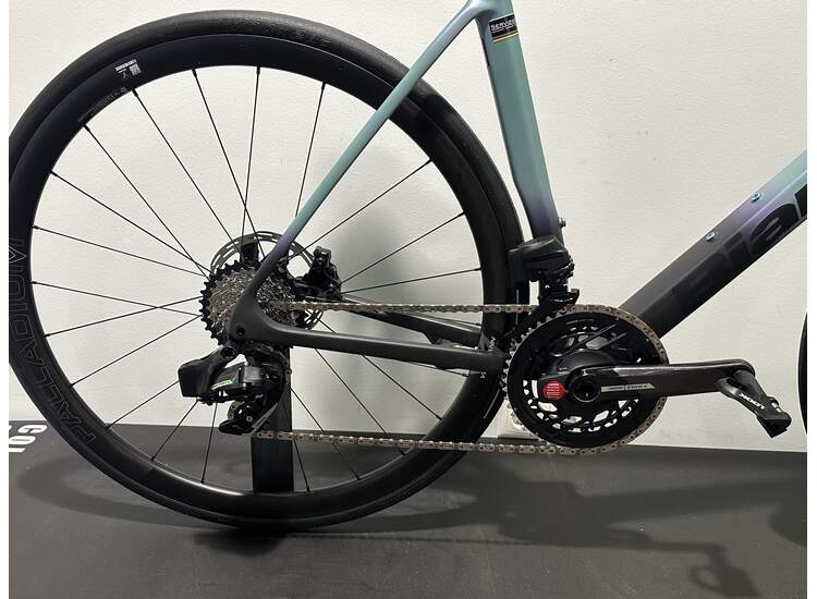 Bianchi V�lo Route SPECIALISSIMA PRO 105 DI2 12SP - 2025