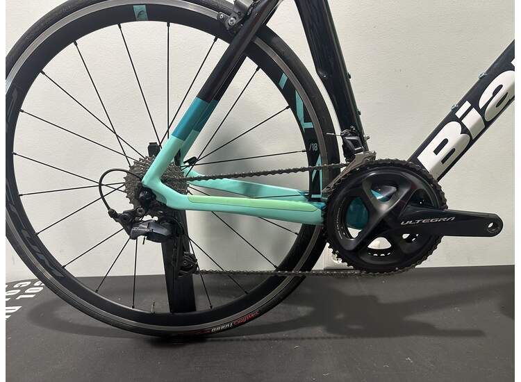 Bianchi Oltre XR4 Shimano Ultegra 11sp 55cm 7,8KG