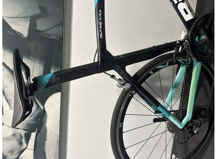 Bianchi Oltre XR4 Shimano Ultegra 11sp 55cm 7,8KG