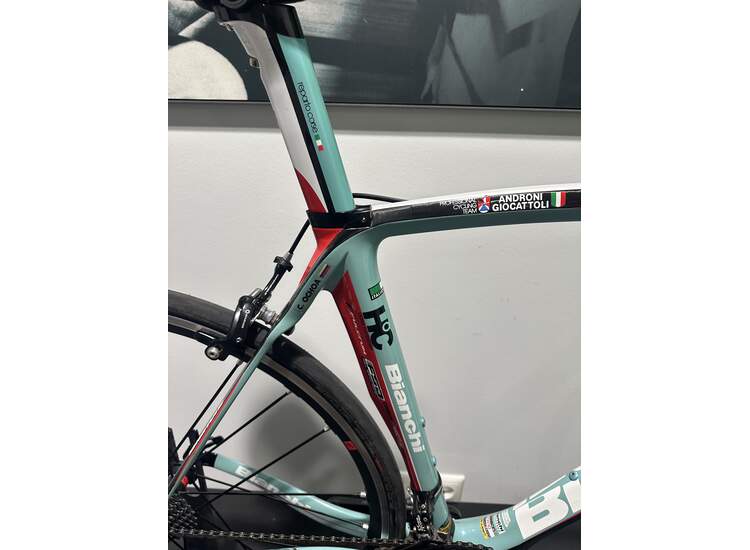 Bianchi Oltre Team Rad C. Ochoa 57