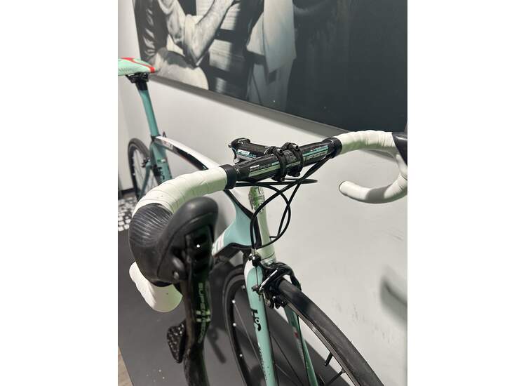 Bianchi V�lo Route 928 Carbon L Campagnolo Record 10S - 50cm - 7,1Kg