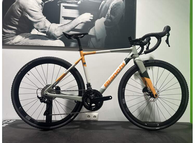 Bianchi Impulso Pro 2024 (Edition Zolder) Shimano 105 2x12