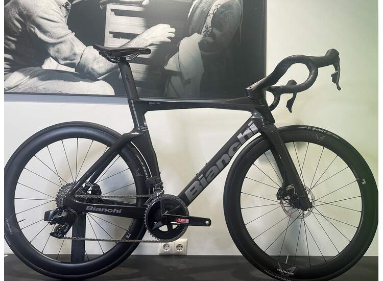 Bianchi Rennrad OLTRE PRO SRAM Rival E1 2026
