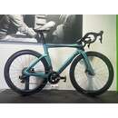 Bianchi Road Bike OLTRE PRO SRAM Rival E1 2026
