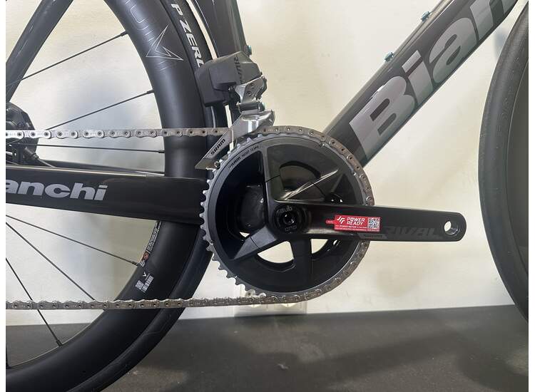 Bianchi V�lo Route OLTRE PRO SRAM Rival E1 2026